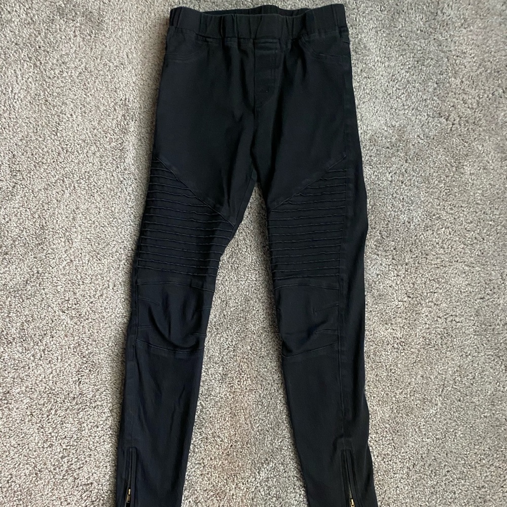 Black elastic waist jeggings